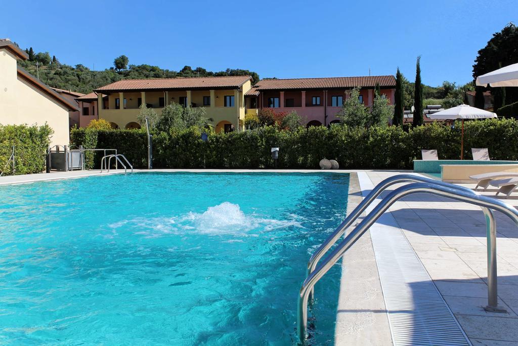 Le Corti Del Sole Residence Venturina Terme Exterior foto