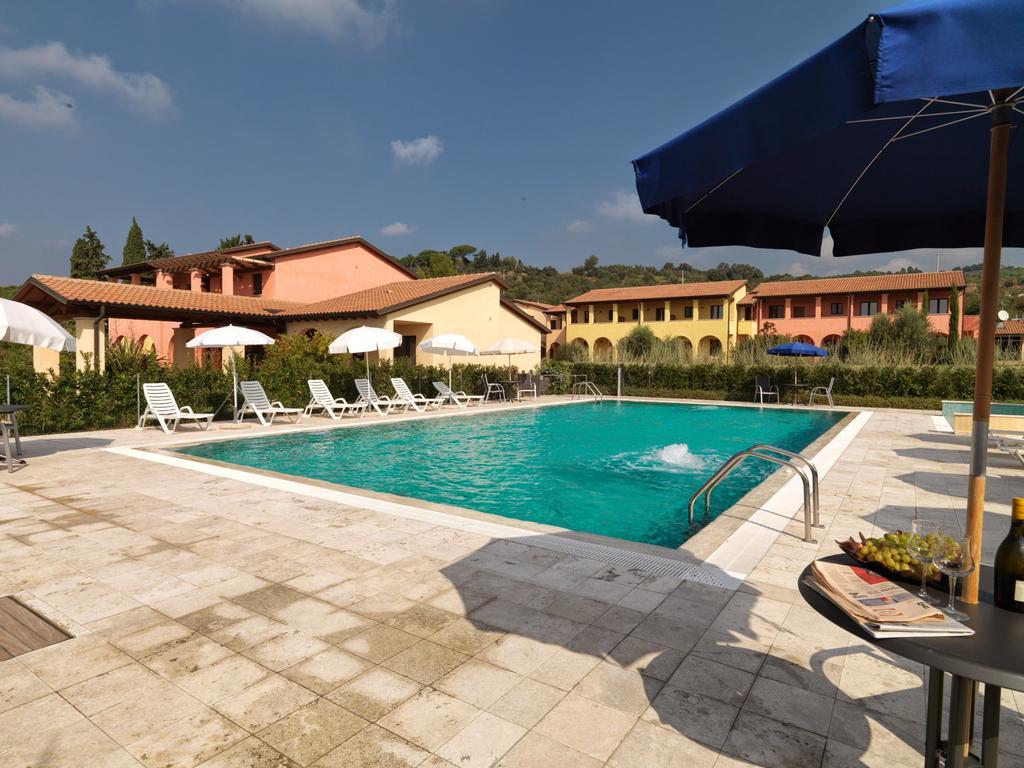 Le Corti Del Sole Residence Venturina Terme Exterior foto